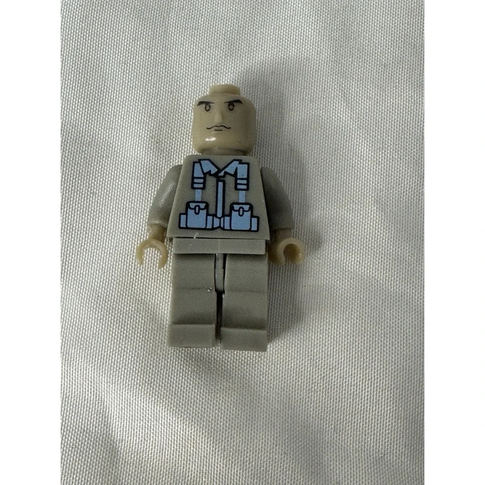 LEGO & Mega Construx Minifigure Lot with Accessories Weapons Extras